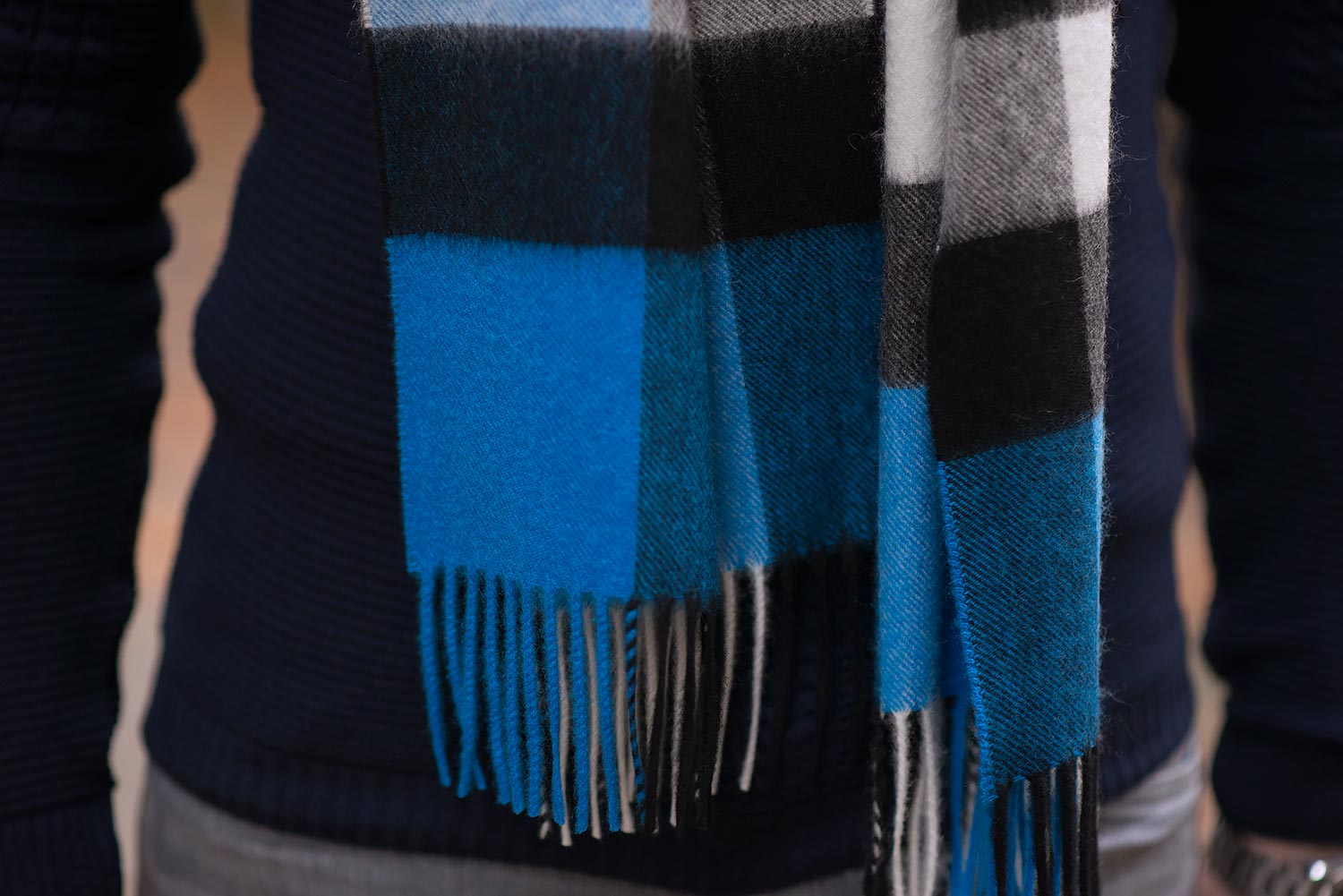 burberry-cornflower-blue-large-check-cashmere-scarf