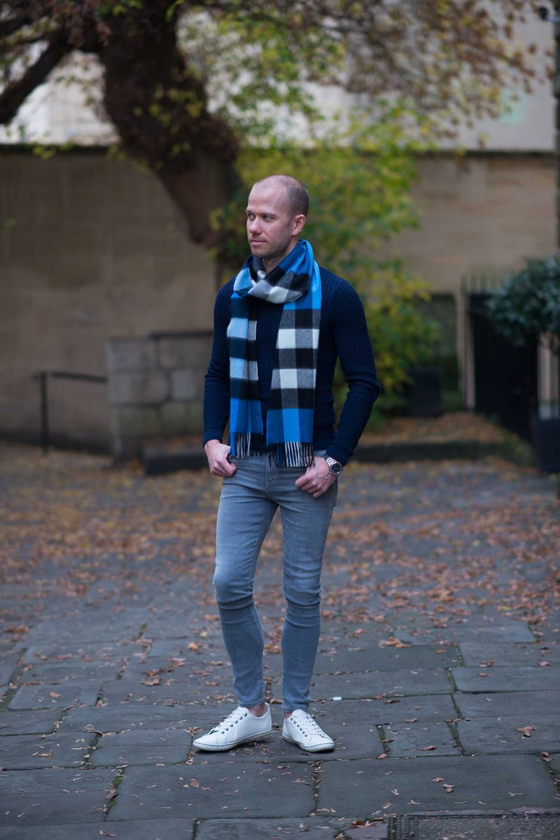 Burberry Classic Cashmere Scarf In Bright Cornflower Blue Review - Your  Average Guy