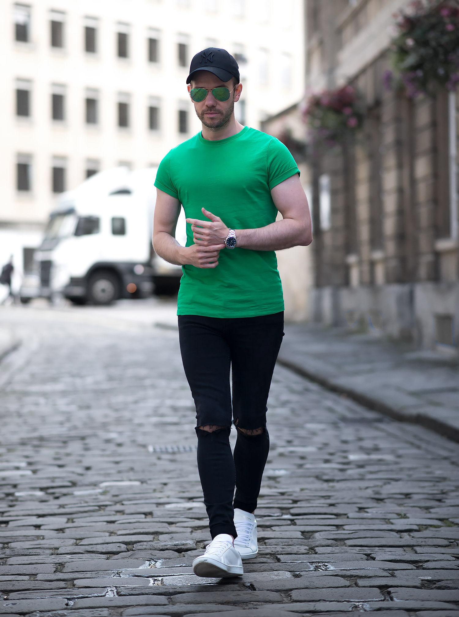 Pop Of Colour With A Striking Green T Shirt Outfit - Your Average Guy