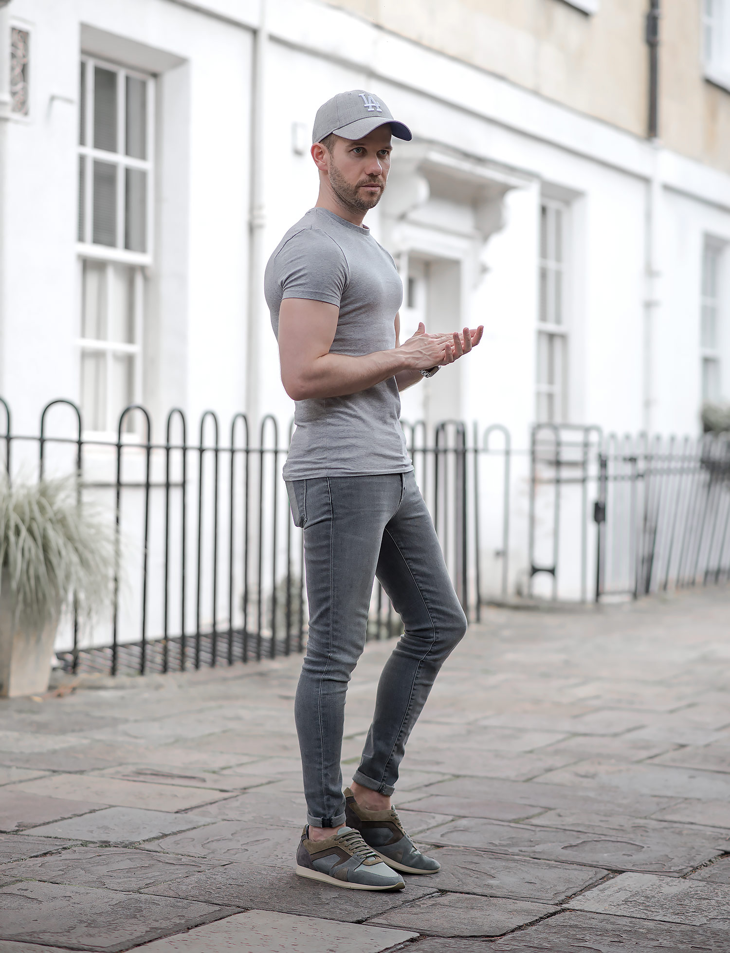 Mens Fashion Slim Jeans