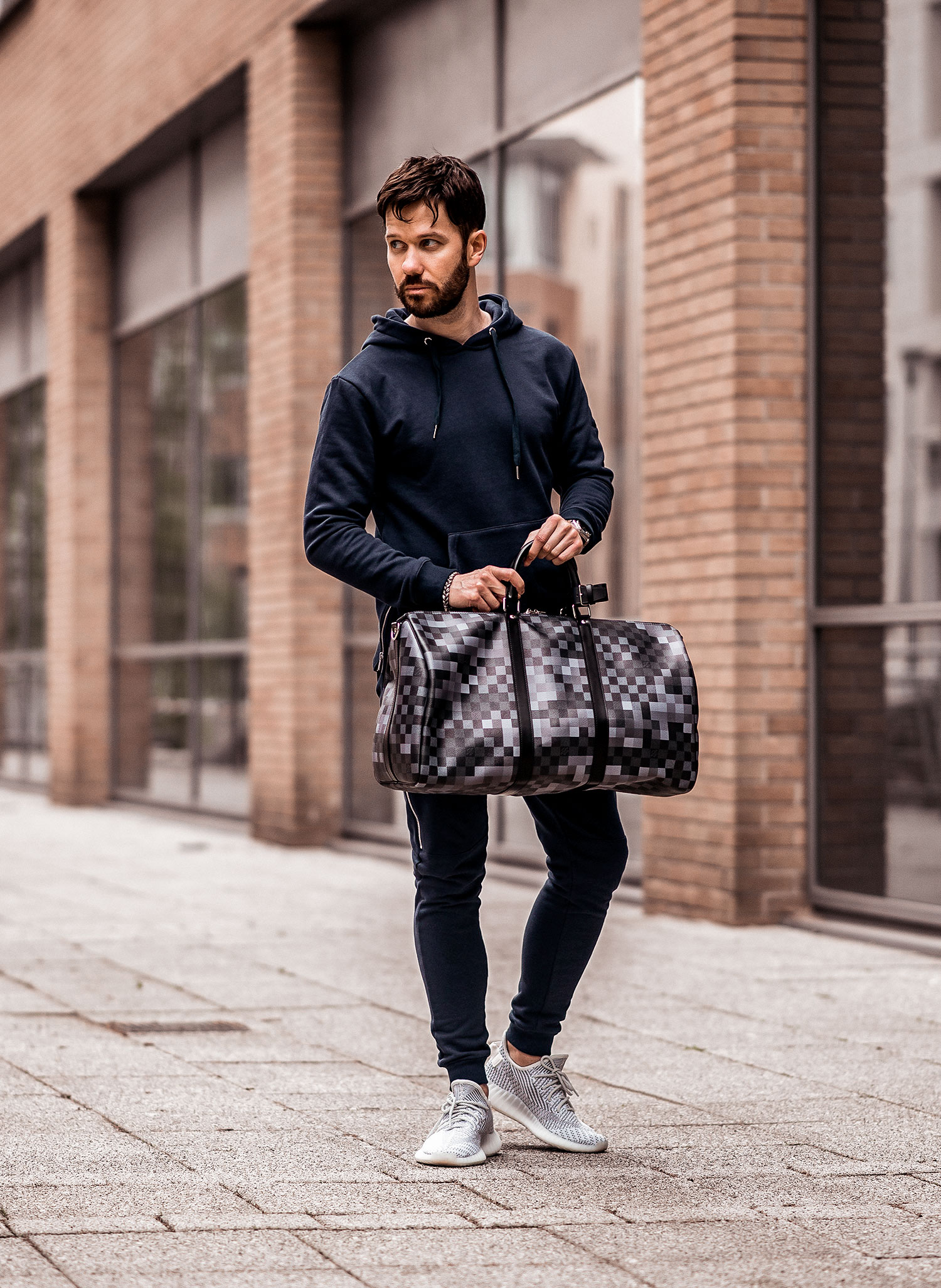 Louis Vuitton Duffle Bag for Men -  UK